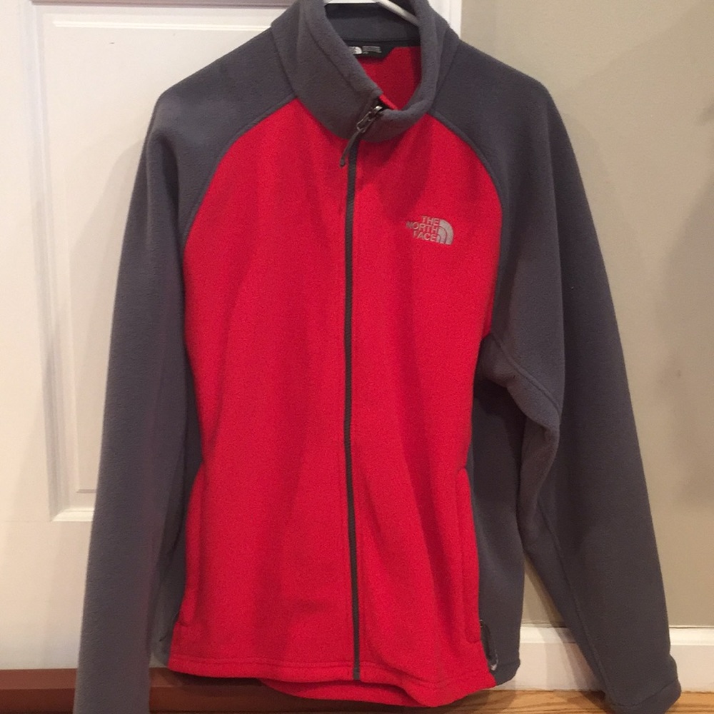 Men’s North Face fleece zip up